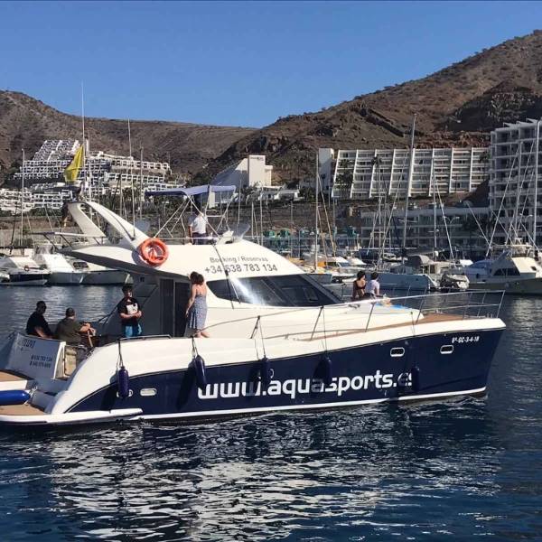 Damiluvi - Private Catamaran Trip